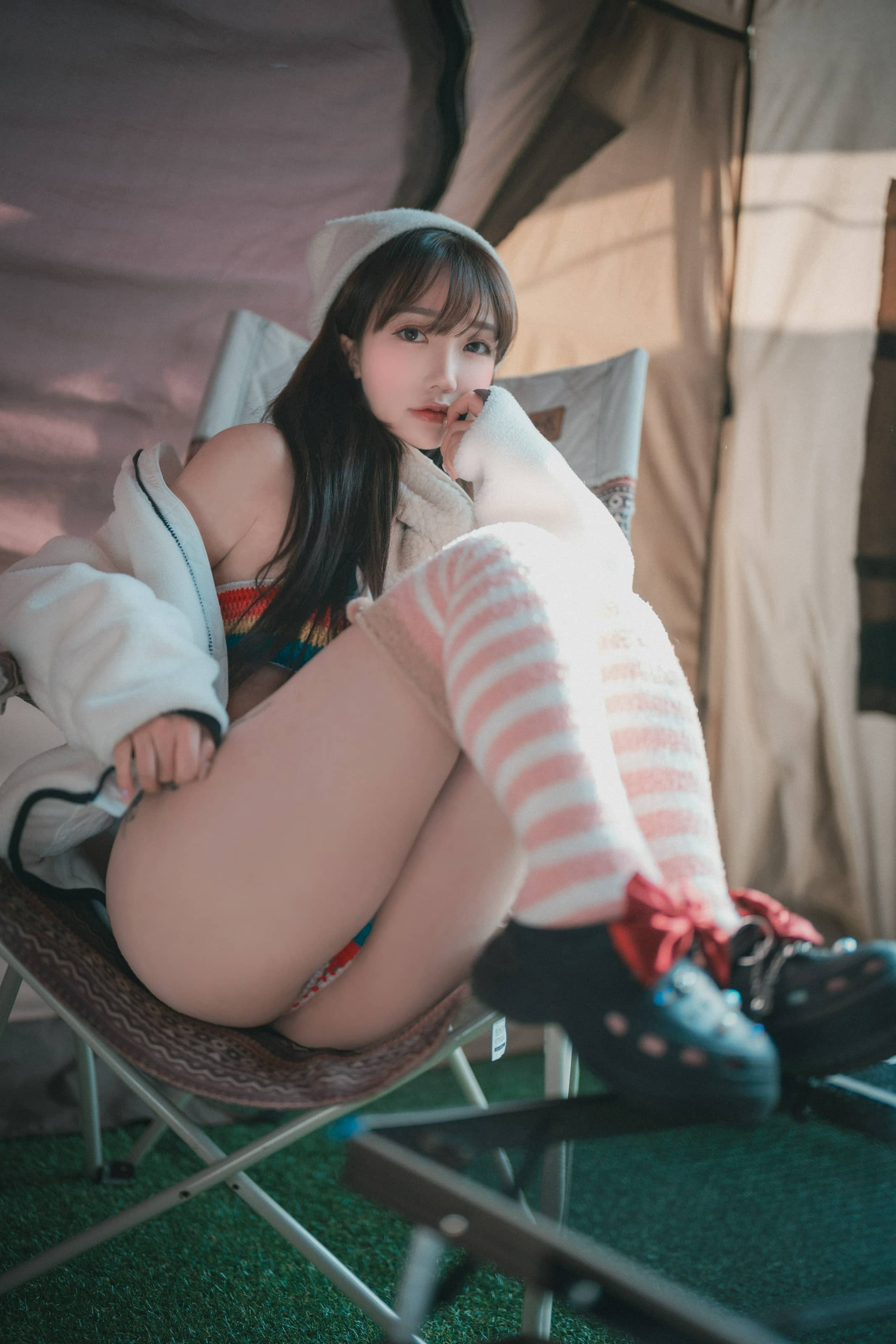 孫樂樂Jang Ye Eun(손예은) NO.044 – Romantic Winter Glamping [100P]