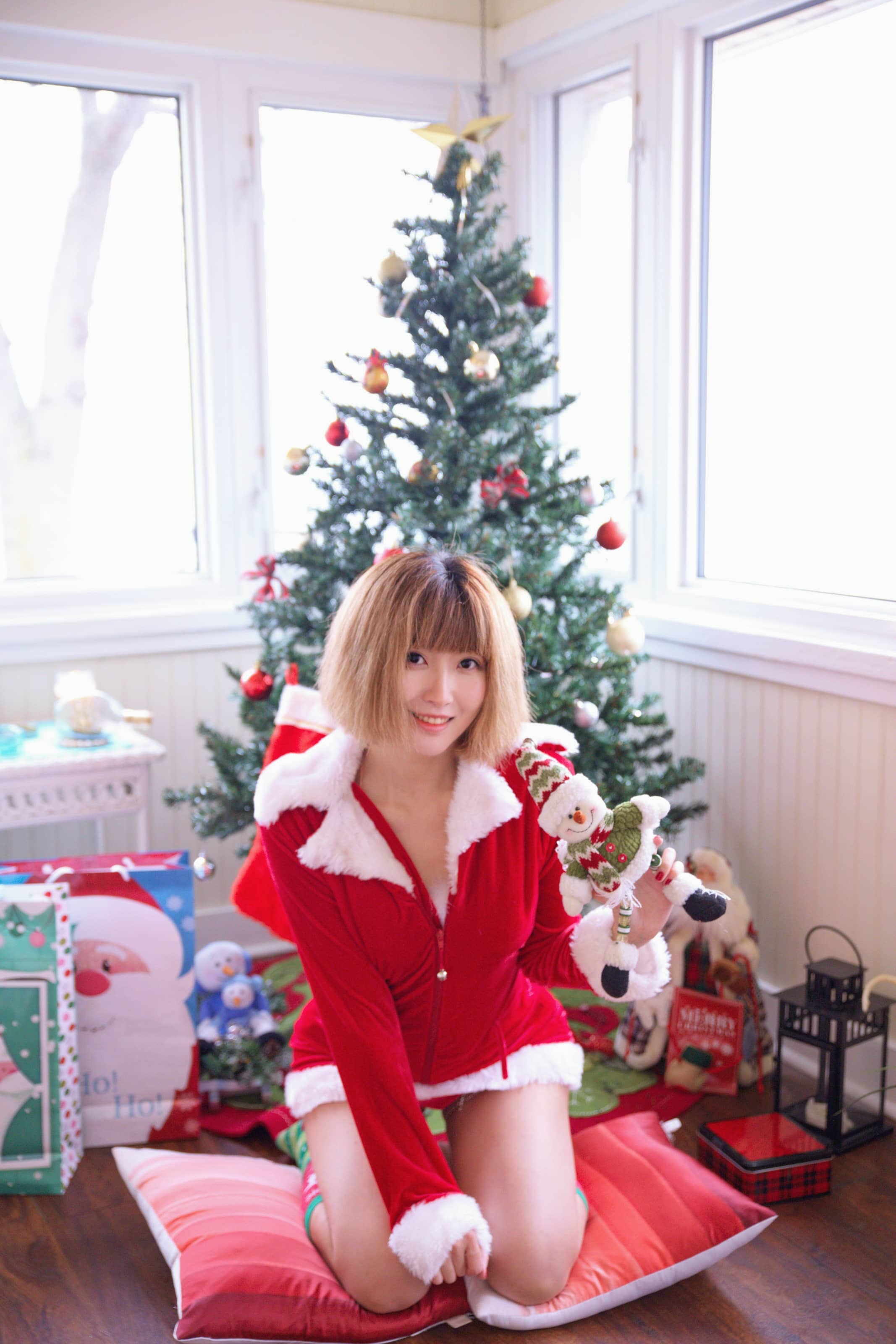 MisswarmJ NO.028 – 2020 Free New Year Set [26P]