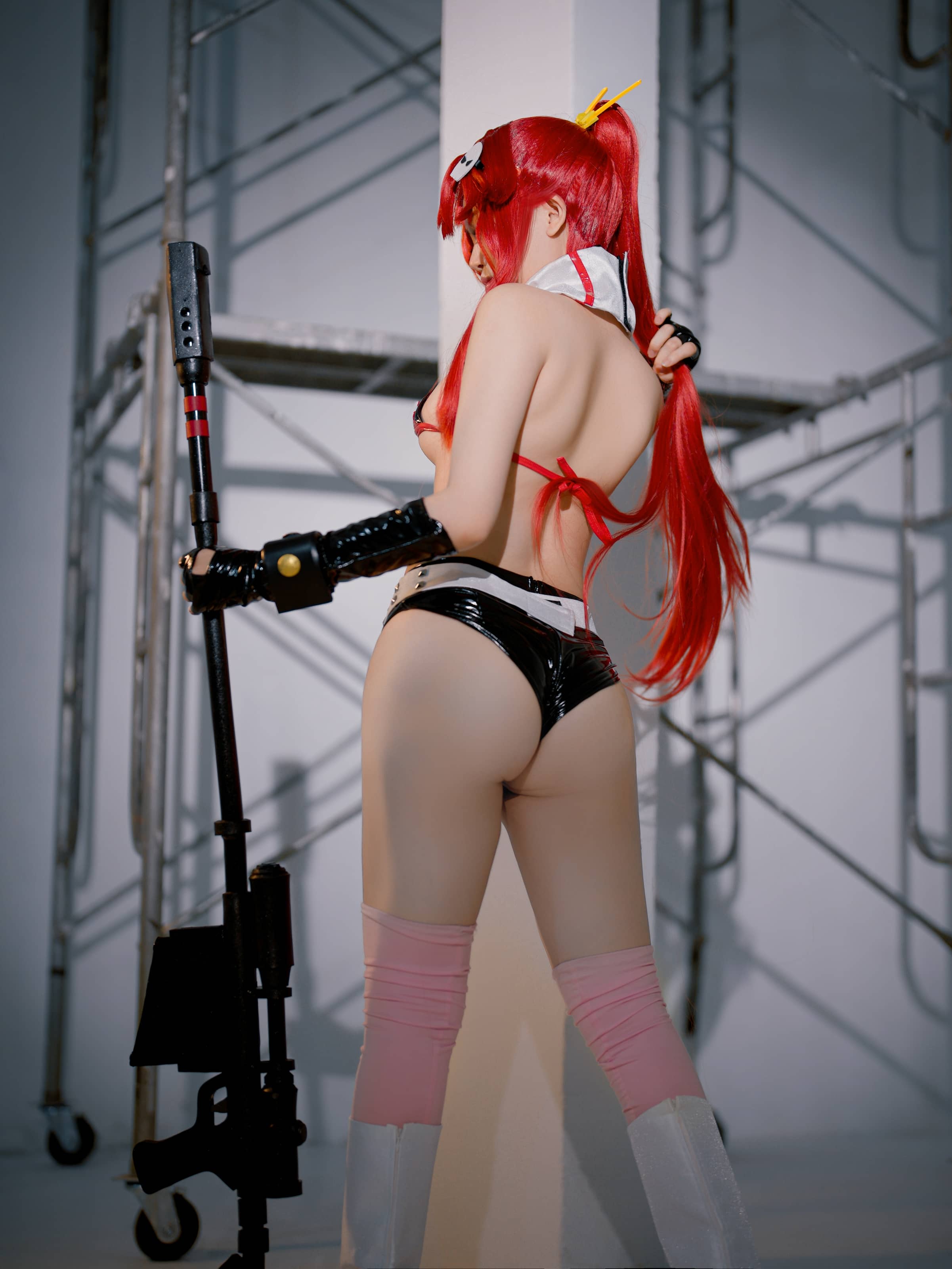 ZinieQ NO.013 – Yoko Littner [38P]