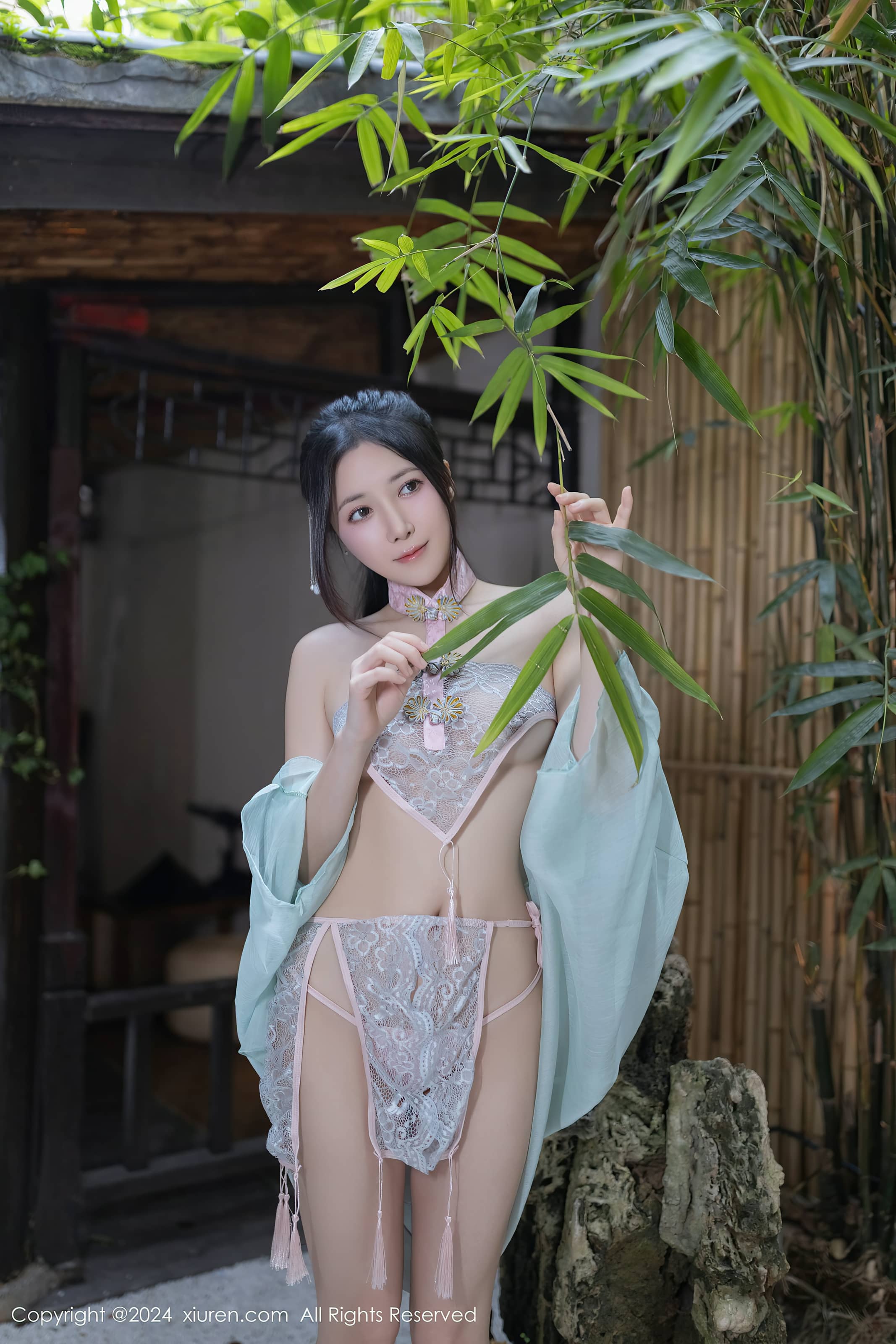 秀人网合集 NO. – 2024.04.19 No.8428 鱼子酱Fish [82P]